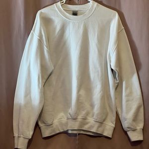 White Crewneck 🤍